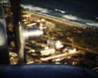 Un avion va atterrir à Cotonou, photo cinémémoire, Luc Quiaud Un avion va atterrir à Cotonou dans les années 60, photo cinémémoire, Luc Quiaud